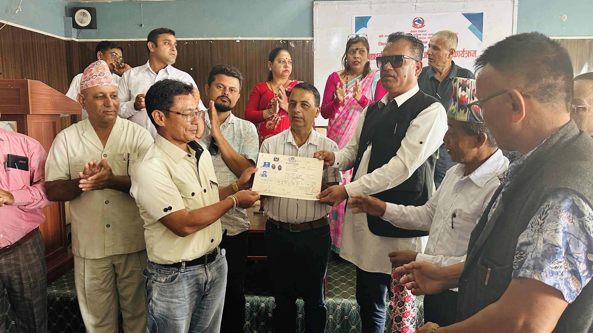   ‘अव्यवस्थित बसोबासबाट जग्गाधनीसम्मः जुनेली बस्तीको ३६ वर्ष’   