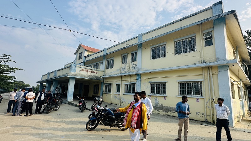 अस्पतालकै भवनबाट गाउँपालिकाको सेवा   