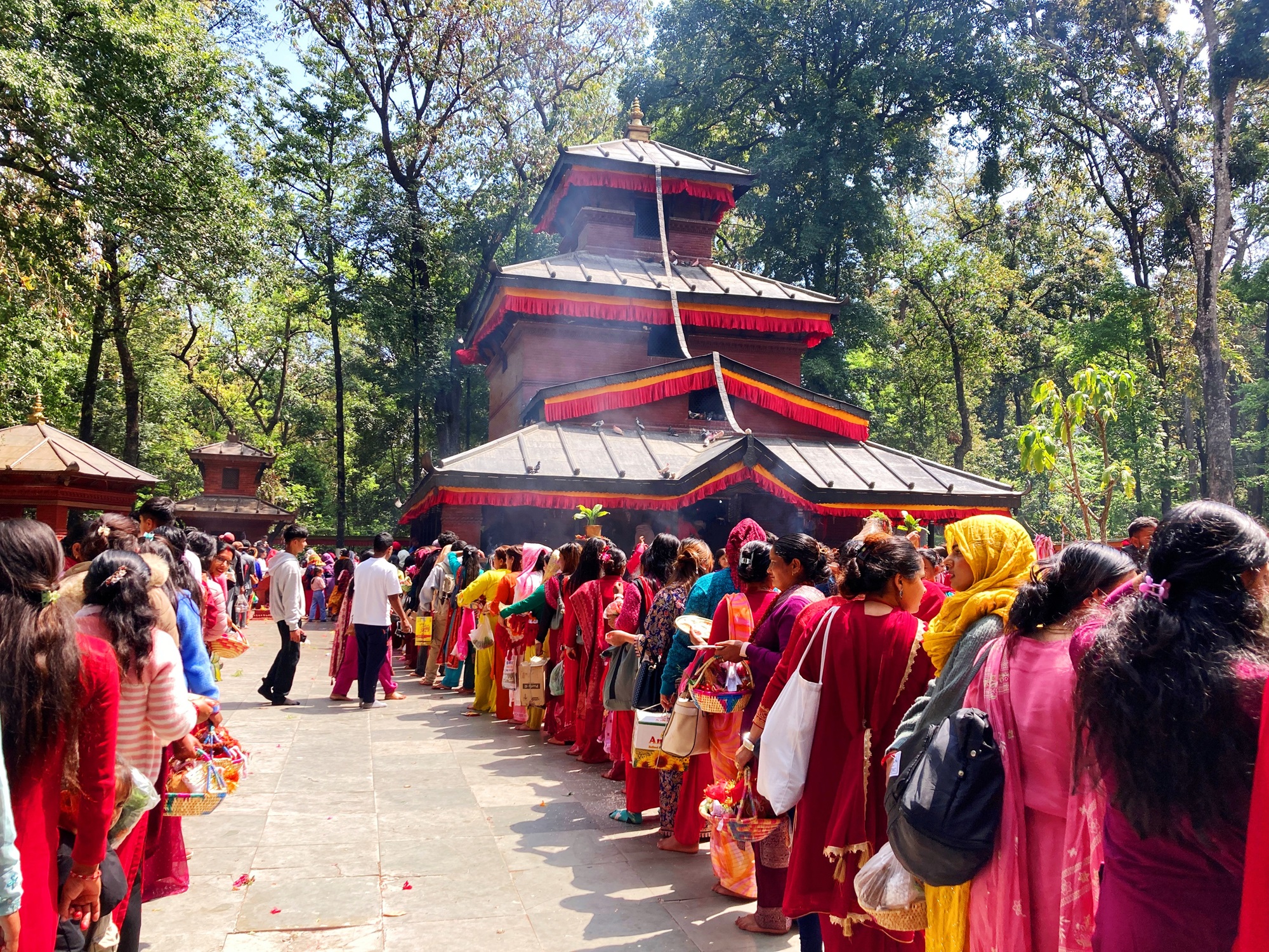 बागलुङ कालिकामा चैतेदसैँमा ३७ लाख भेटी सङ्कलन 