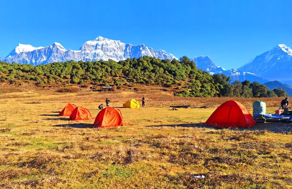 पर्यटक आकर्षणको केन्द्र बन्दै ढोरपाटन जलजला