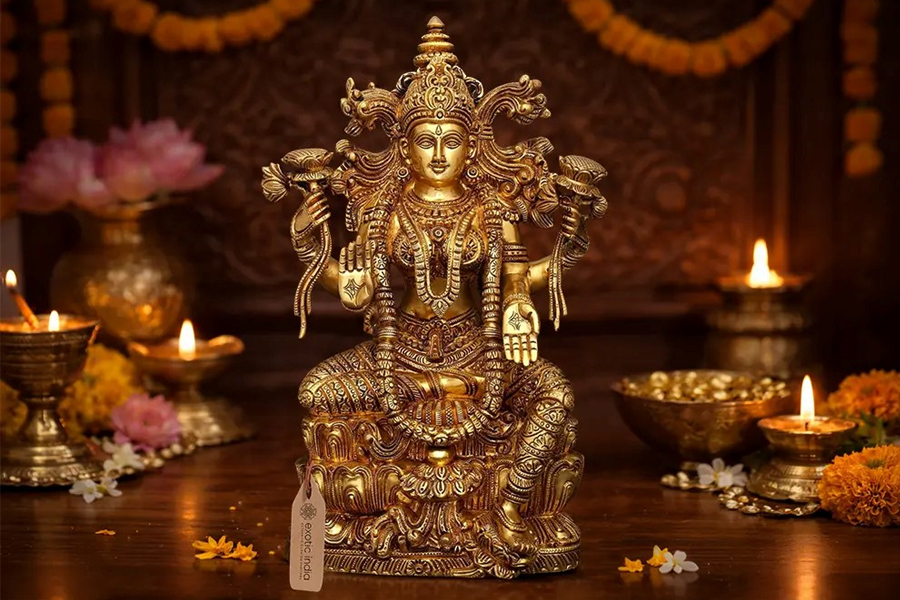 कोजाग्रत पूर्णिमा : धनधान्यकी देवी महालक्ष्मीको पूजा आराधना सम्पन्न, राति जाग्राम बसिँदै   