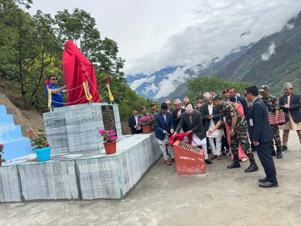 राष्ट्रपतिद्वारा राष्ट्रकविको स्मृतिमा निर्मित उद्यान उद्घाटन