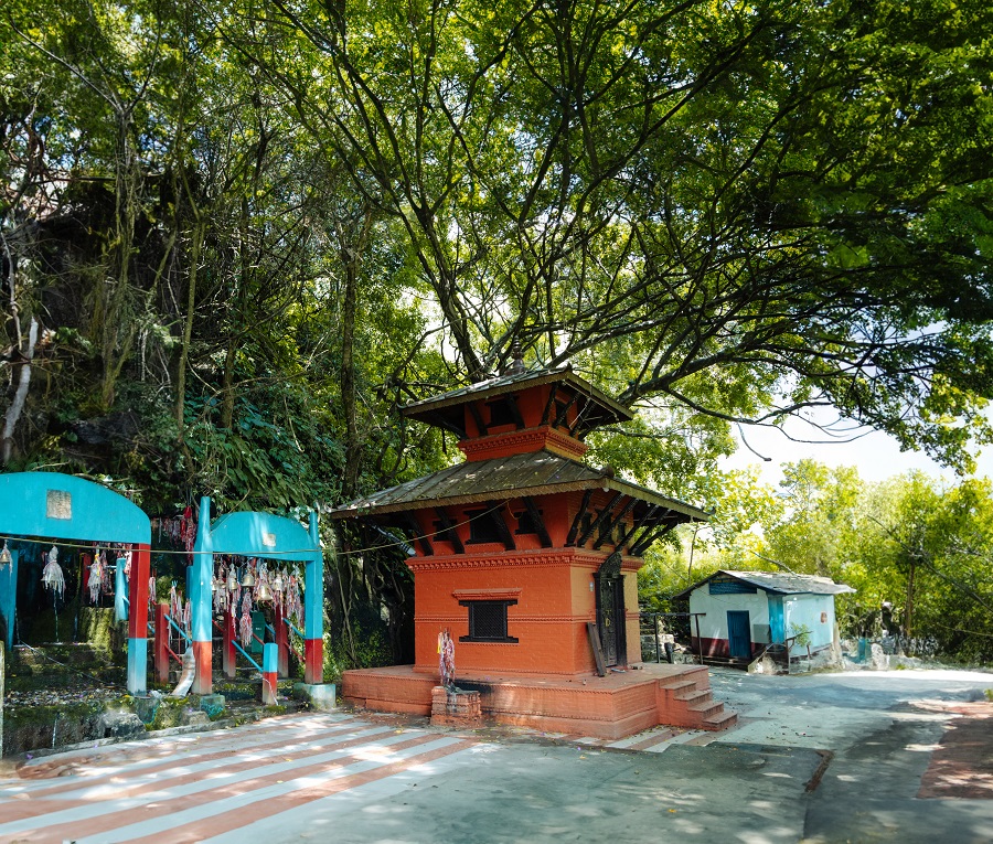 धार्मिक पर्यटकीय गन्तव्य बन्दै मालिका मन्दिर   