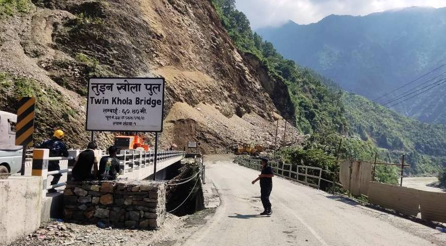 नारायणगढ-मुग्लिन सडक भोलिदेखि आंशिक बन्द