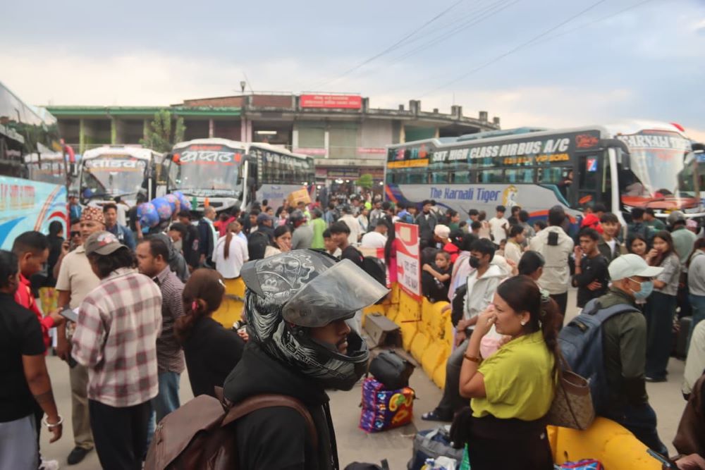 नयाँबसपार्कबाट नौ दिनमा दुई लाखभन्दा बढी यात्रु बाहिरिए