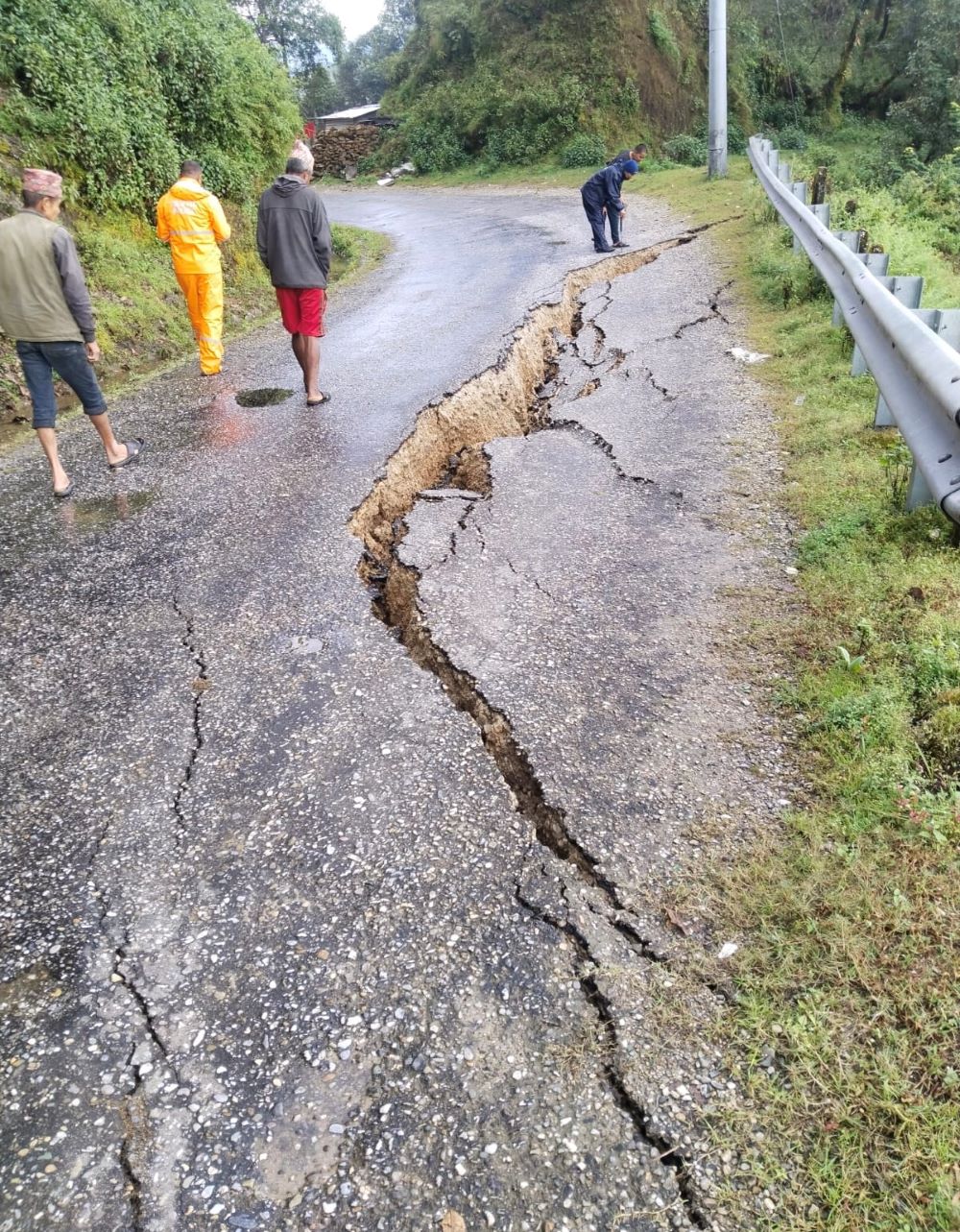 पहलमान सिंह स्वाँर मार्ग भासिँदा यातायात प्रभावित