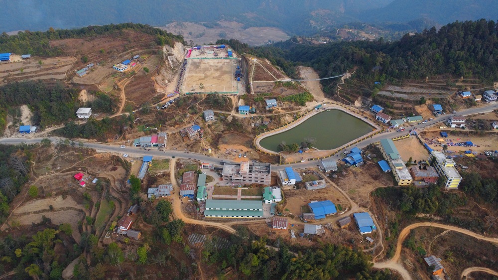 आँखारोगीको खोजी गर्दै पौवादुङमा   