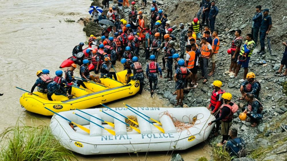 सिमलताल पहिरोमा परी बेपत्ता भएका बससहित यात्रुको खोजी आज १२औं दिन पनि जारी
