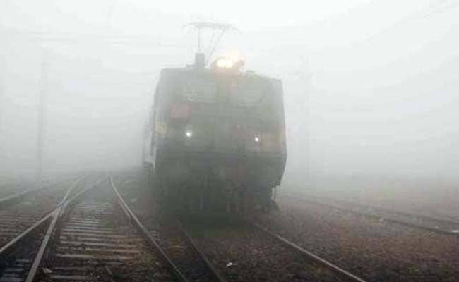 कुहिरोका कारण भारतमा उडान तथा रेल सेवा प्रभावित