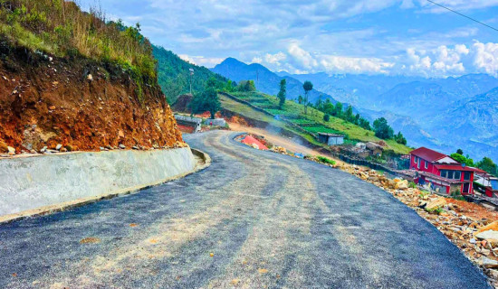 एघार वर्षपछि ग्रामीण सडक कालोपत्र