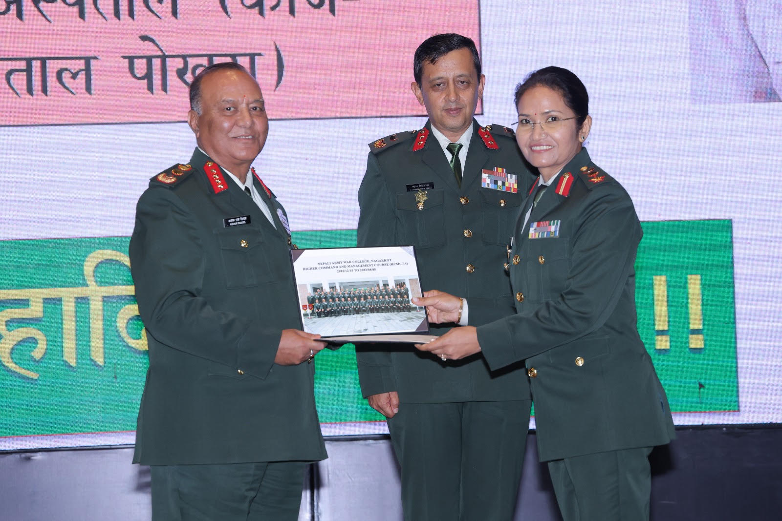 army2-1784647841.jpg