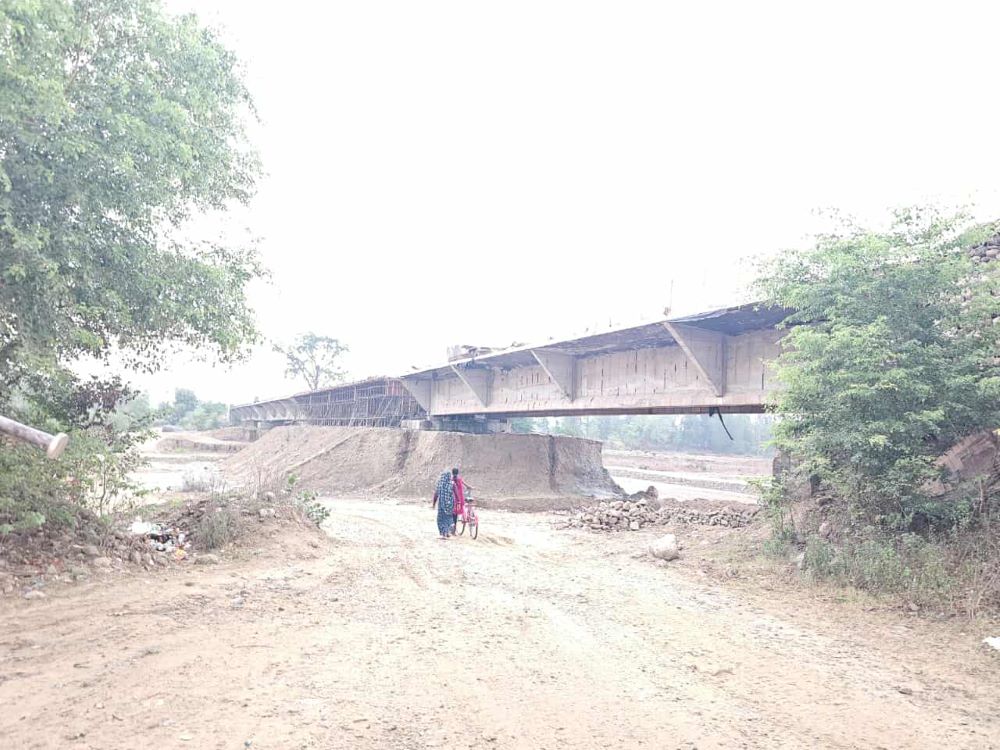 तीनवर्षमा बन्नुपर्ने कञ्चनपुरको दुई पुल नौ वर्षमा पनि सम्पन्न भएन    