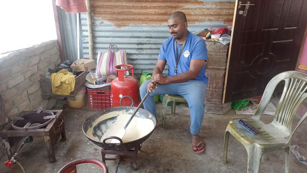 दुग्ध बिक्रीबाट मासिक रु ९० हजार बचत        