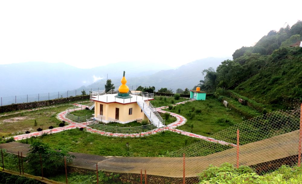 हतुवागढीमा दिमालुङ स्मारक उद्यान       