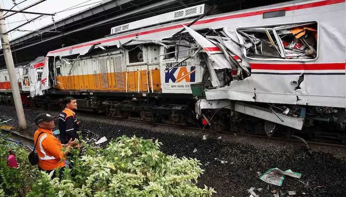 इन्डोनेसियामा रेल दुर्घटना, १४ जनाको मृत्यु, ८४ जना घाइते        