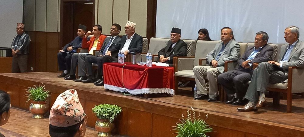 एमाले संसदीय दलको बैठक नीति तथा कार्यक्रममा केन्द्रित