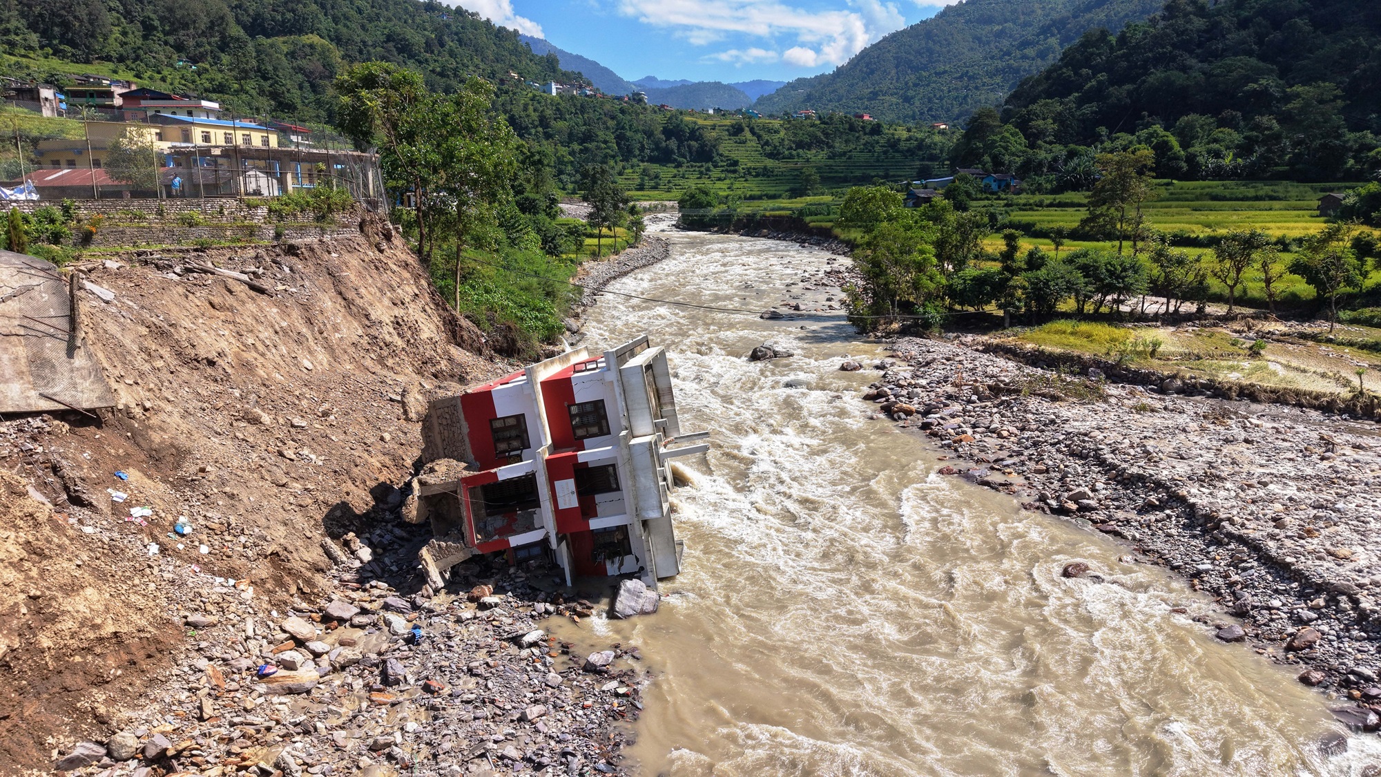 गलकोटमा दैवी विपत्ति, ६३ घरमा क्षति   
