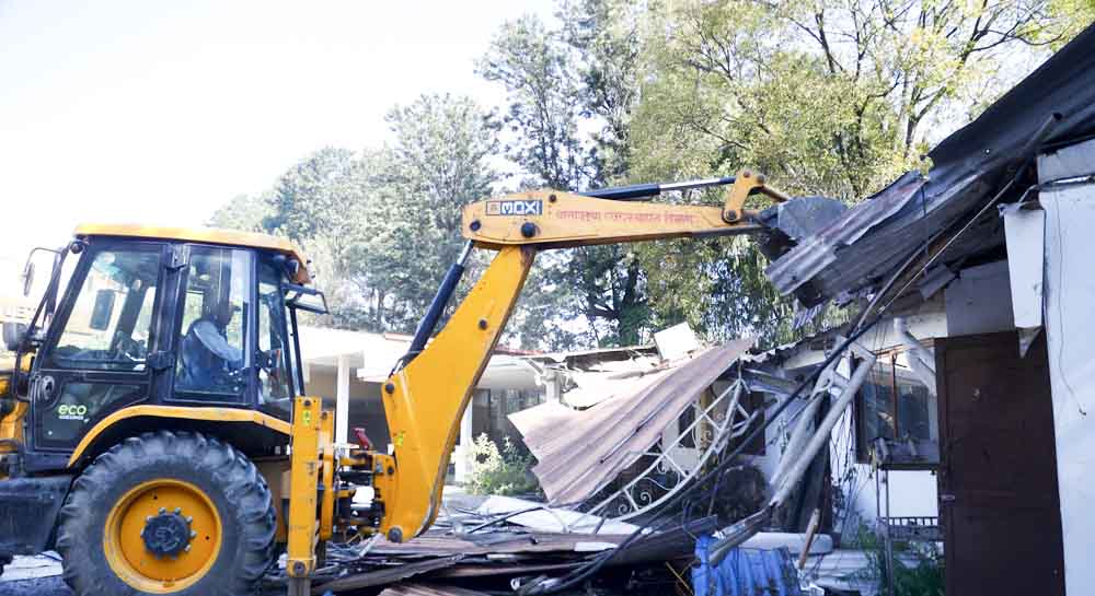 लैनचौरस्थित स्काउटको जग्गामा निर्मित संरचना भत्काइयो    