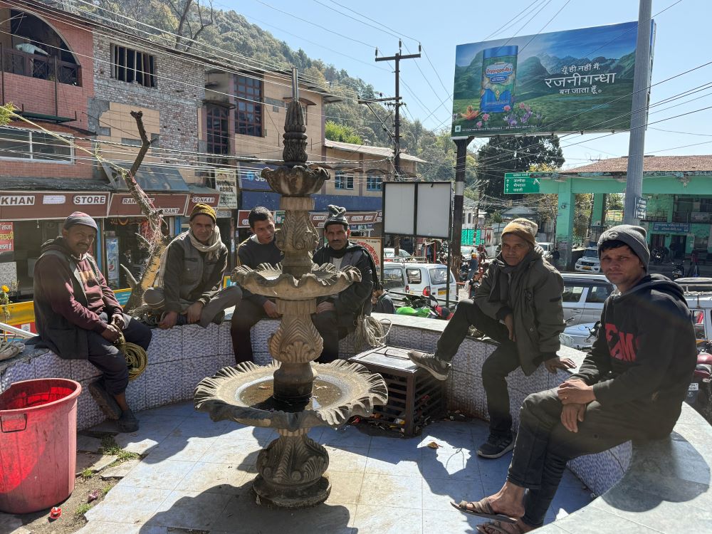 नैनीतालका नेपाली मजदुर भन्छन्- नयाँ सरकारबाट स्वेदशमै रोजगारीको आशा राखेका छौँ       