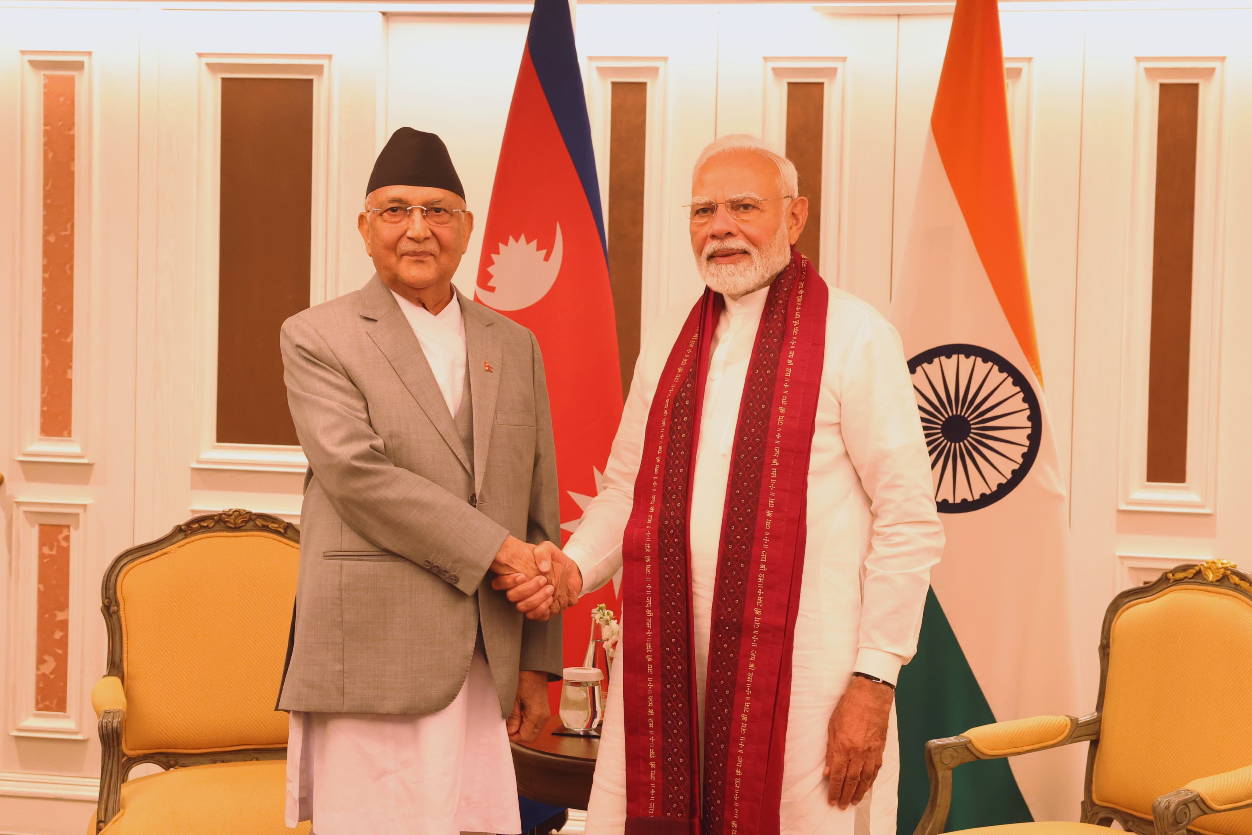 oli-modi-bangkok2-1743760980.jpg