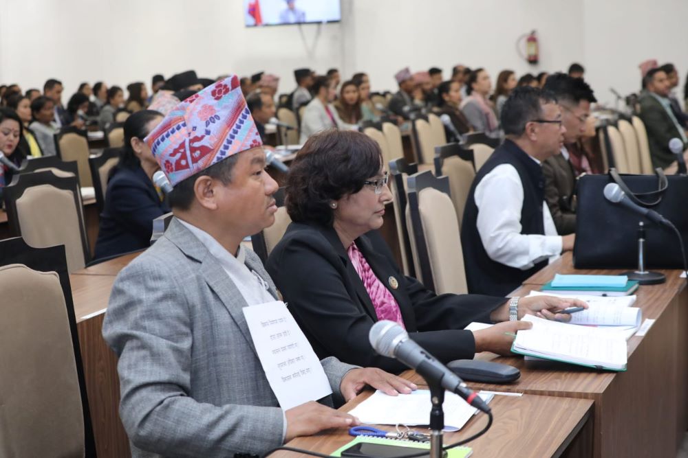 असारअघि नै मल, बीउ र कृषि औजार उचित व्यवस्थापन गर्न सांसदहरुको माग    