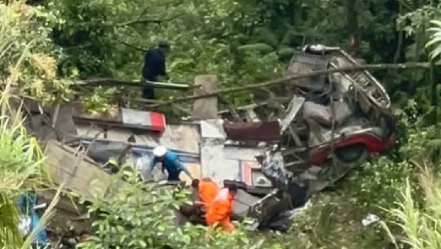 पोखरामा स्कुल बस दुर्घटना, पाँच जनाको मृत्यु, १४ जना घाइते