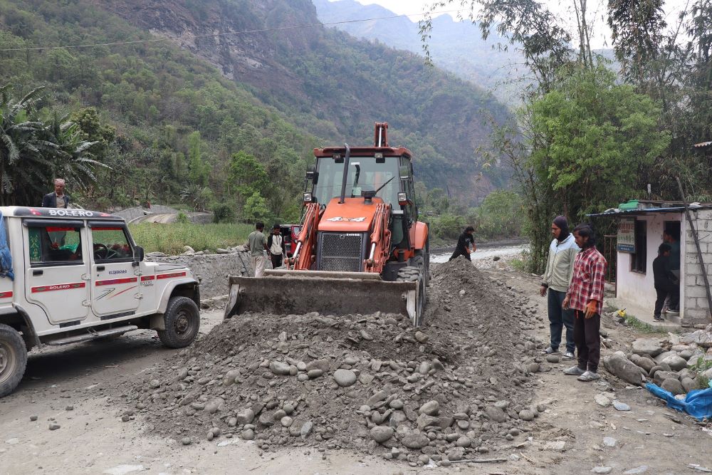 बजेट अभावमा म्याग्दीका बहुवर्षीय सडक आयोजना प्रभावित    
