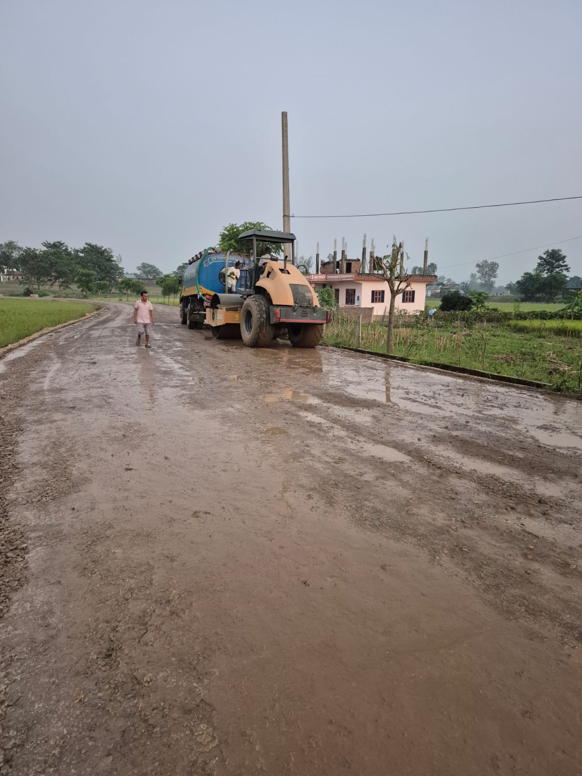 विजौरी–कोठेरी सडक धमाधम स्तरोन्नति हुँदै   