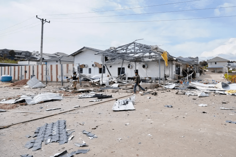 थाइल्याण्ड–कम्बोडिया सीमा विवादः हवाई आक्रमण जारी   