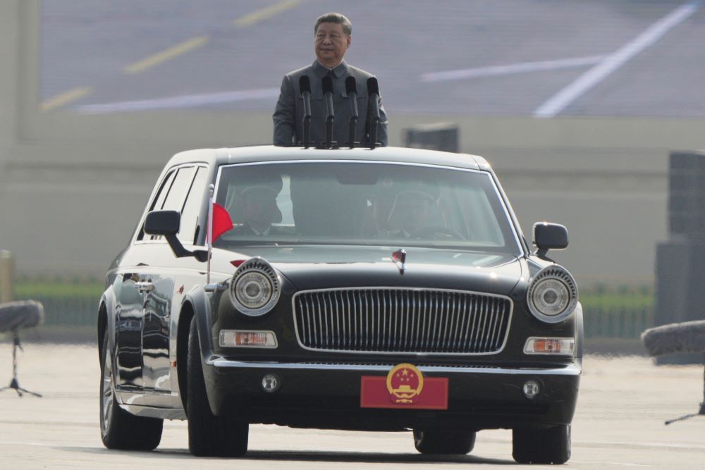xi-parade-1756883871.jpg